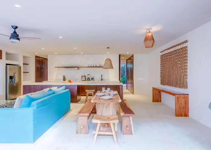 Apartament Gorgeous Flowy Space With Wrap-around Private Pool *